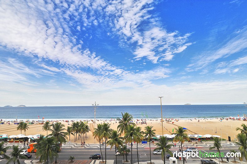4 habitaciones con vista frontal de la playa de Copacabana