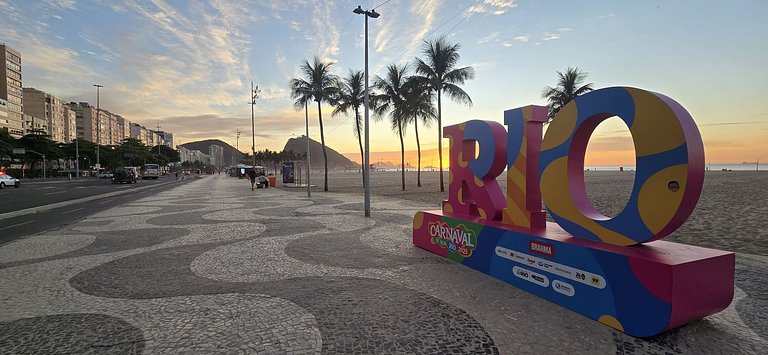 4 habitaciones con vista frontal de la playa de Copacabana