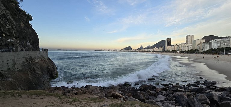 4 habitaciones con vista frontal de la playa de Copacabana